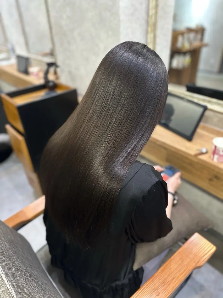 ☔新規限定🌸 🌧梅雨対策キャンペーン🌧🌸 カット+艶ストレート+バイカルテトリートメント✨💇♀️の写真