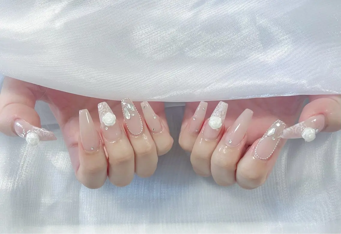 ネイル オーロラネイル クリアネイル フラッシュネイル ジェルネイル グラデーション ハンドネイル Amee Nail Salonのネイルデザイン