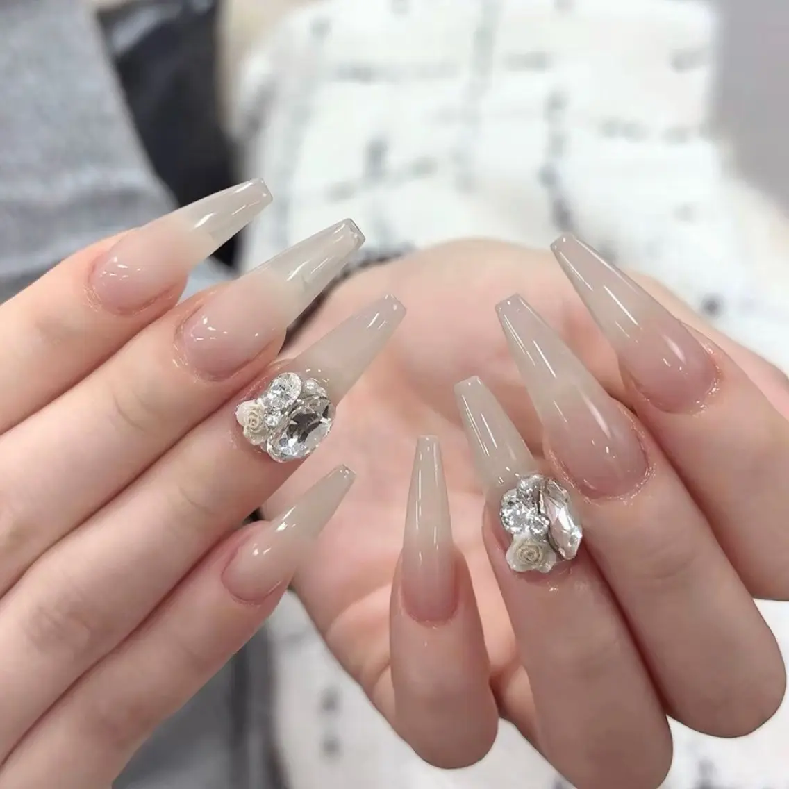 ネイル ハンドネイル Luna Gladeのネイルデザイン