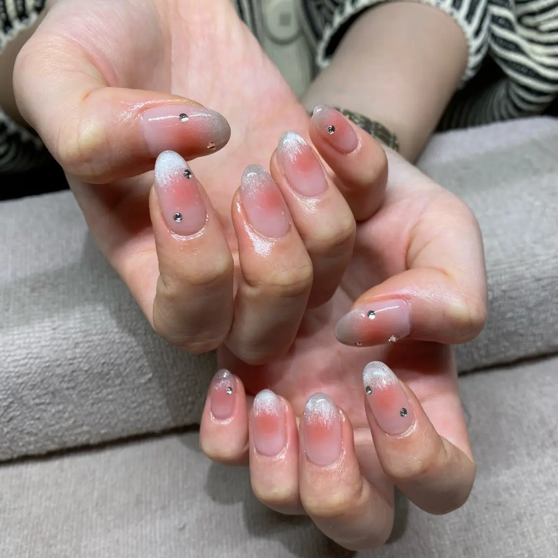 ネイル アートネイル フットネイル グラデーション ラメ(グリッター) ラメグラデーション ハンドネイル nail今村 澪奈のネイルデザイン