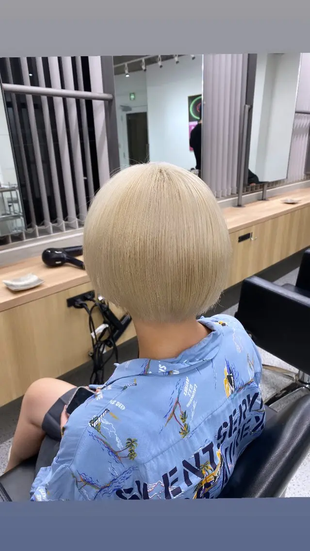 ショート カラー ベージュカラー ブロンド ダブルカラー ハイトーンカラー ピンクカラー カットモデル様無料 💎saaya💎のヘアスタイル