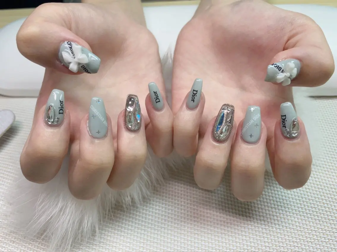 ネイル キラキラ🌸🌸🌸 nail ⭐️✨のネイルデザイン