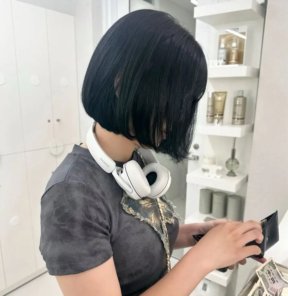 ショート ハイトーンボブ Mizuki.のヘアスタイル