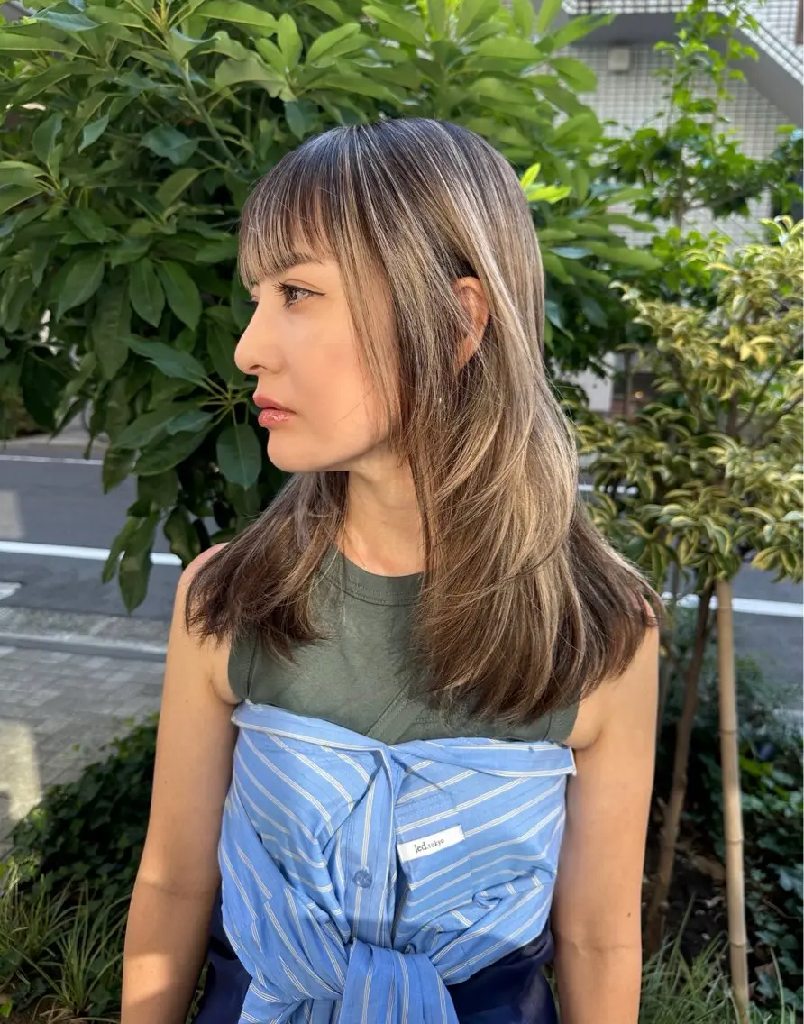 ミディアム ハイライト 髪質改善 レイヤーカット 森本 笑のヘアスタイル