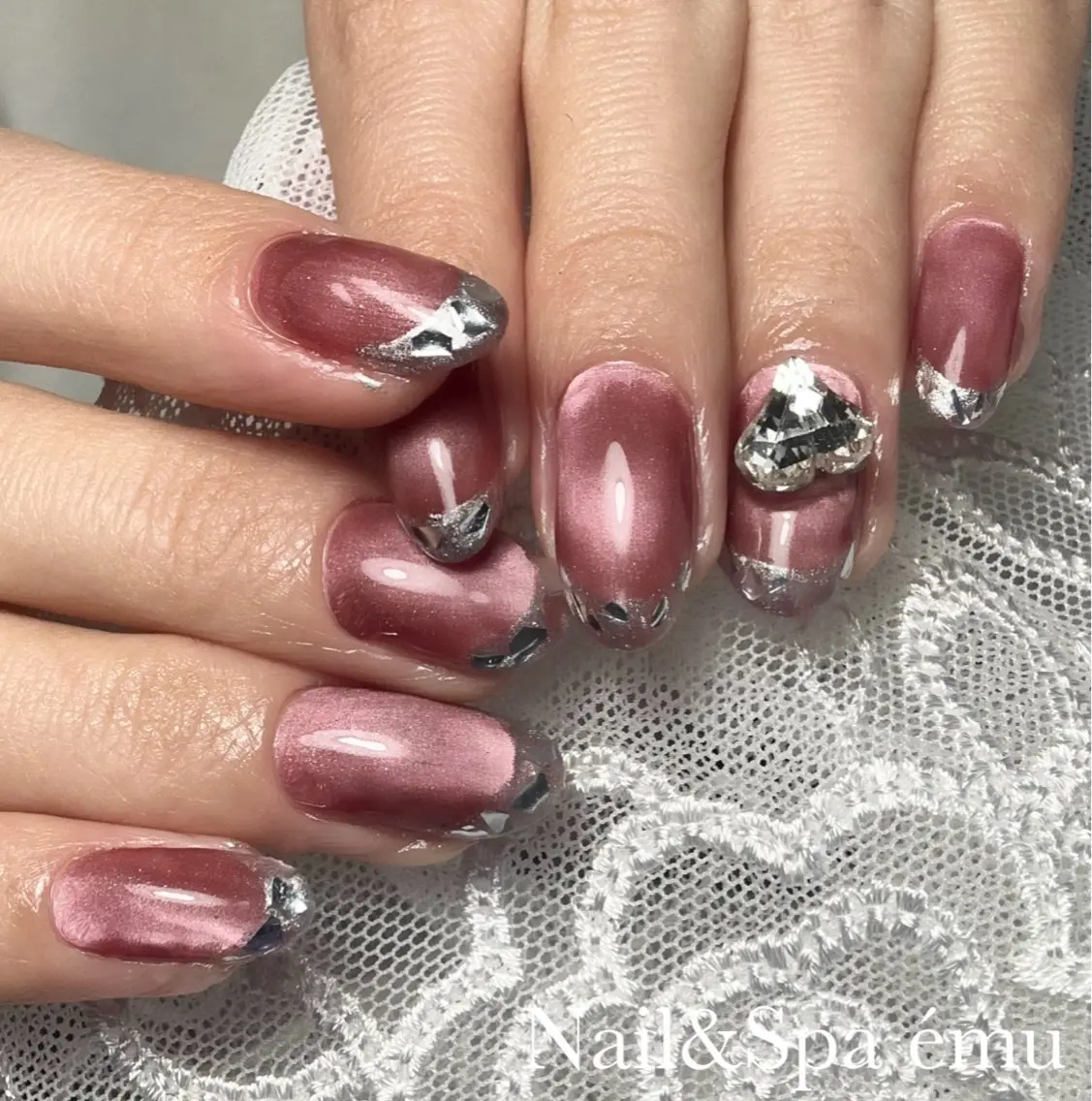 ネイル フレンチネイル ガラスフレンチ マグネットネイル Nail&Spa émuのネイルデザイン
