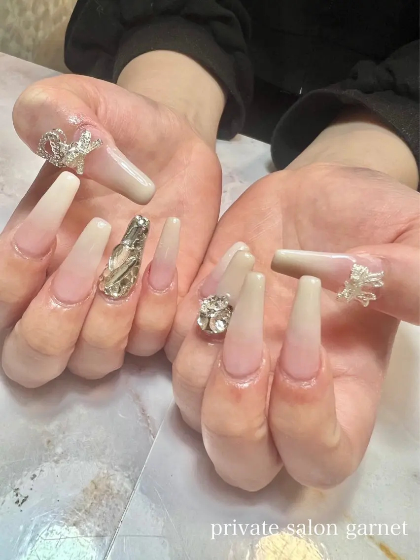 ネイル ワンホンネイル Garnet nailのネイルデザイン