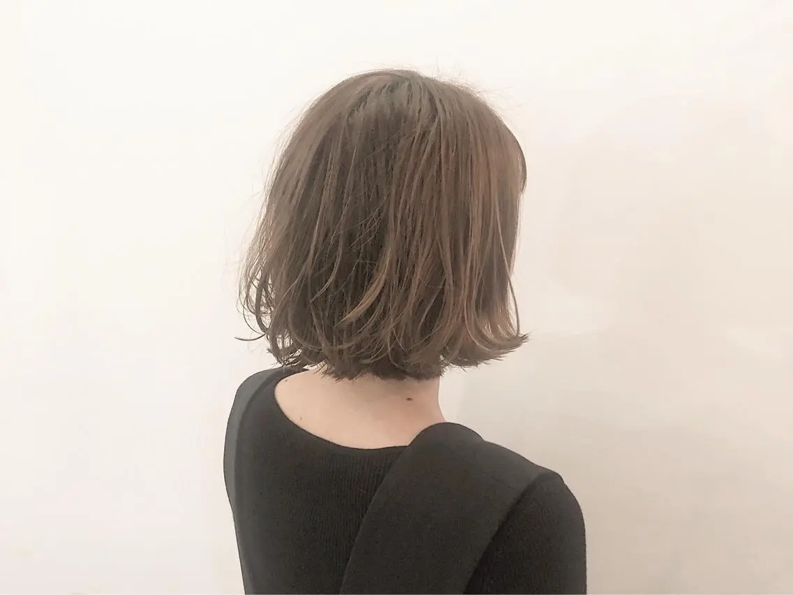 ショート カラー LadyBeetle 山本泰史のヘアスタイル