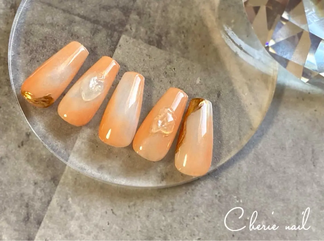 ネイル オーロラネイル ジェルネイル パステルネイル ぷっくりネイル 夏ネイル ハンドネイル Cherienail yunaのネイルデザイン