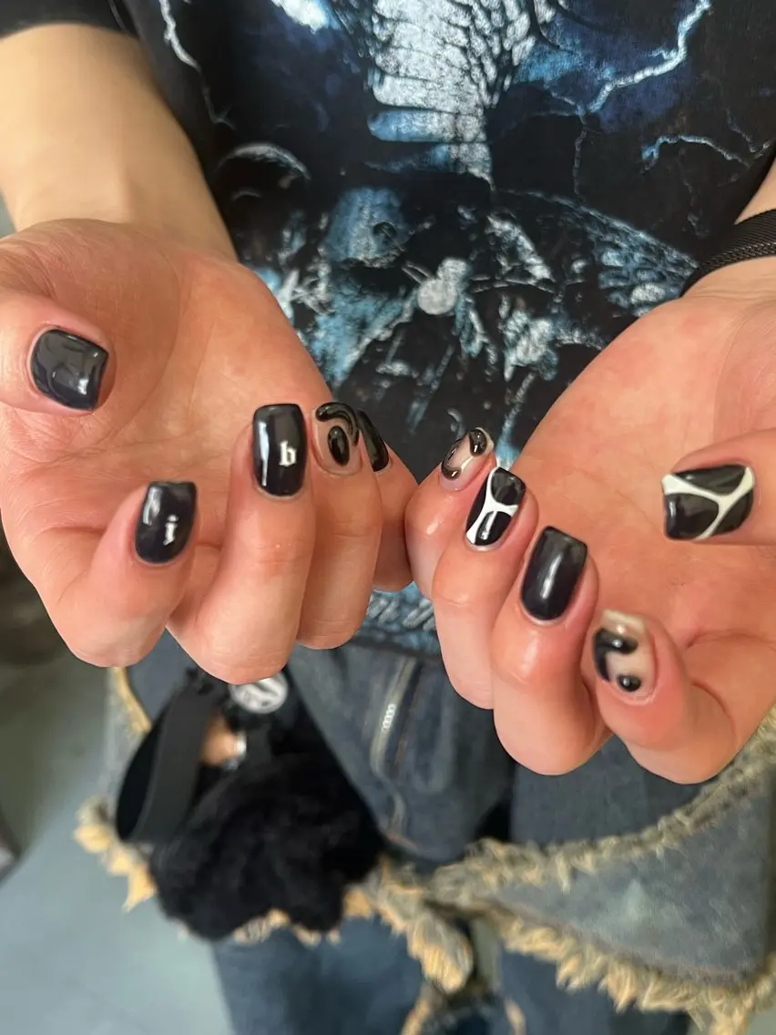 ネイル ハンドネイル Hata nail 🎀個性派ニュアンスのネイルデザイン