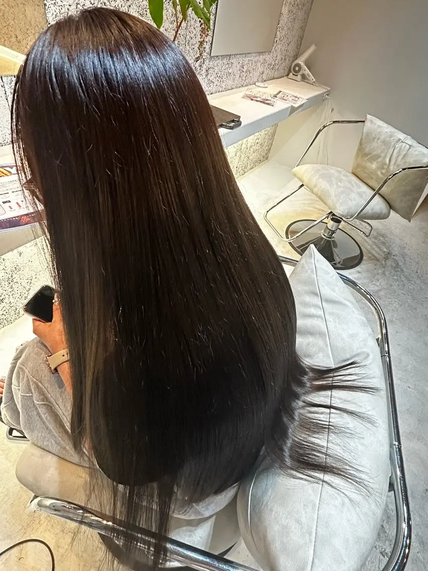 ロング 縮毛矯正 津村 心優のヘアスタイル