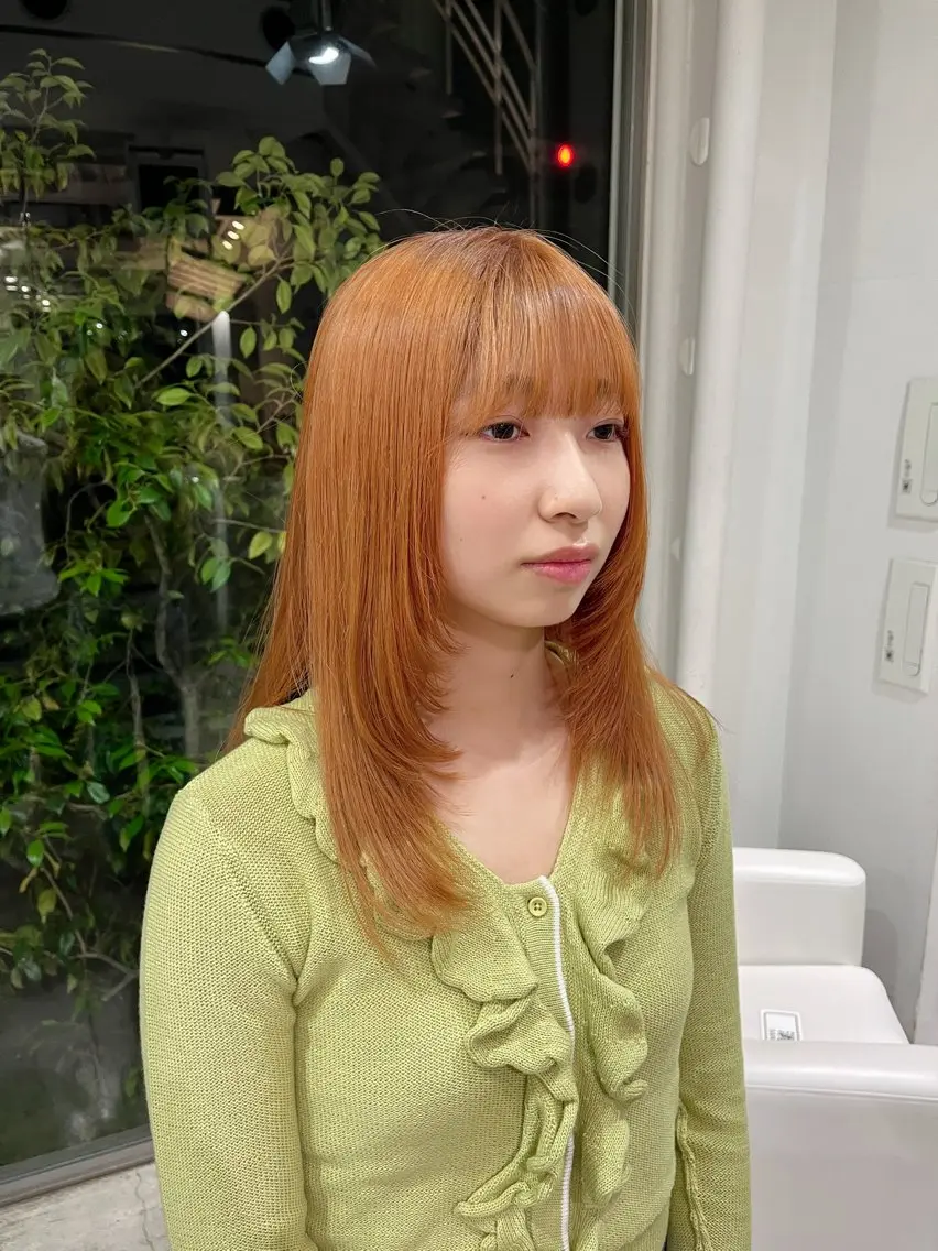セミロング 顔まわりレイヤー レイヤーカット カット トリートメント レイヤーカット/ボブ /春日井🍏鵜飼元喜のヘアスタイル