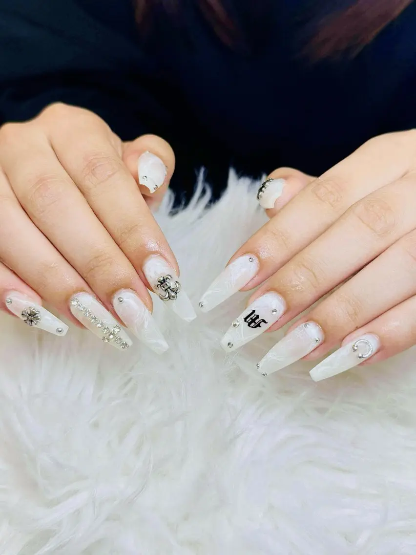 ネイル チークネイル 長さ出し フラッシュネイル フレンチネイル グラデーション AN NAIL SALONのネイルデザイン