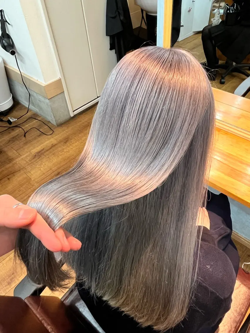 ロング カラー ダブルカラー インナーカラー 髪質改善 🫧ハイトーン/ ブリーチ🫧白石航汰のヘアスタイル