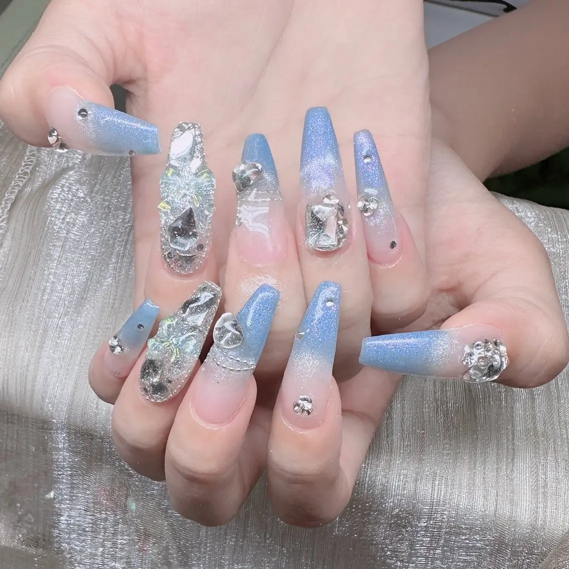ネイル ロングネイル マグネットネイル リボン 夏ネイル スーパーロングネイル Hani Nail XUKAのネイルデザイン