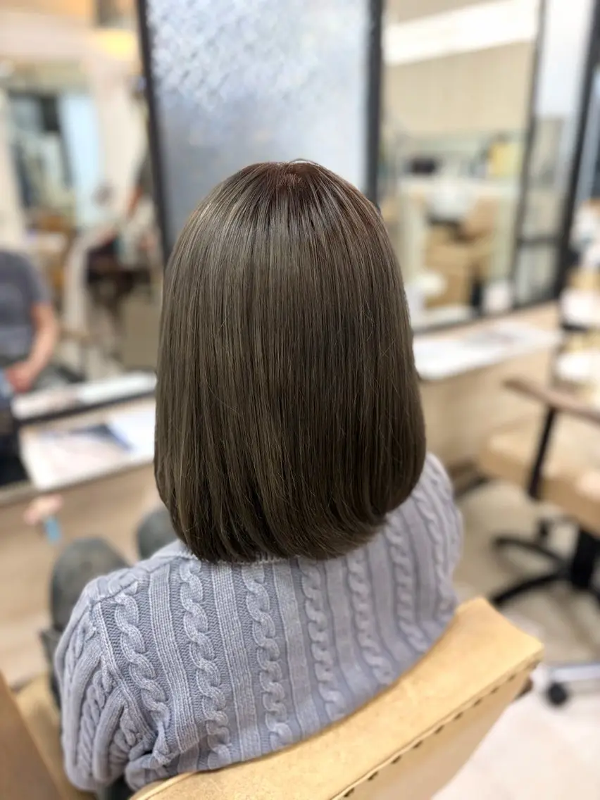 ミディアム カラー ヘアカラー あいみ ♬.*ﾟのヘアスタイル