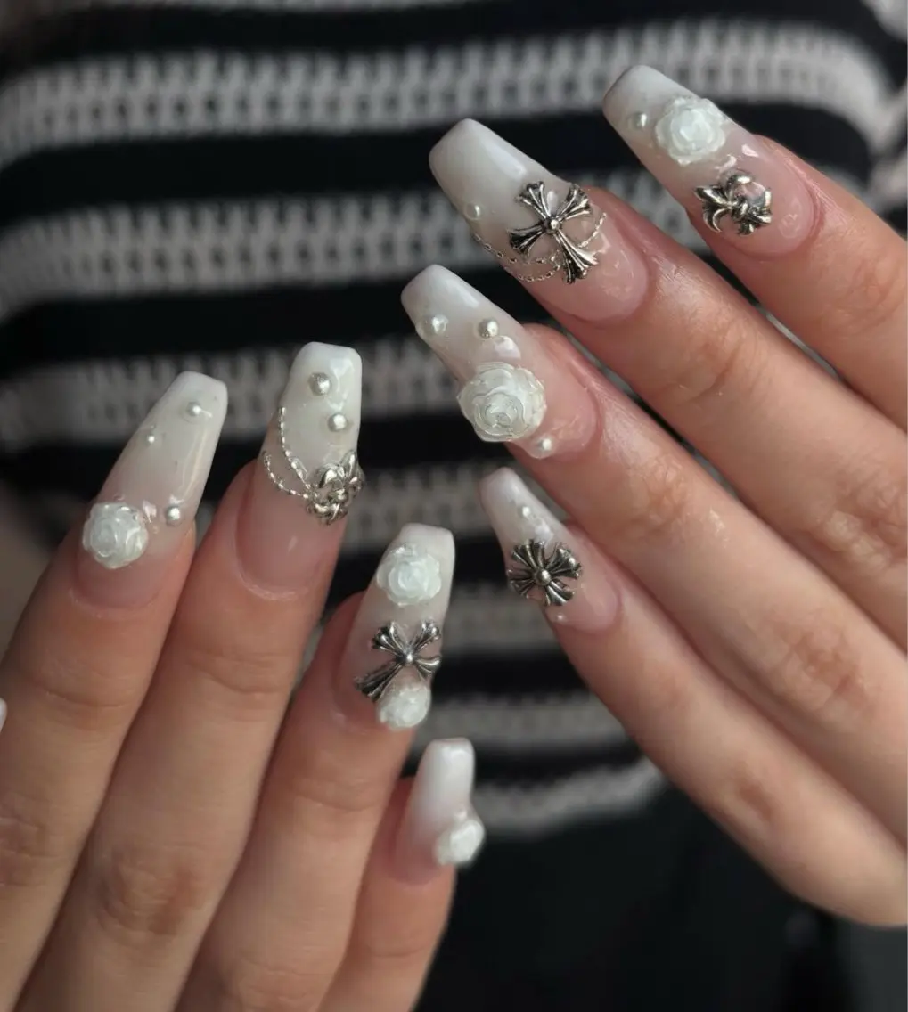 ネイル ハンドネイル BERA NAILSのネイルデザイン