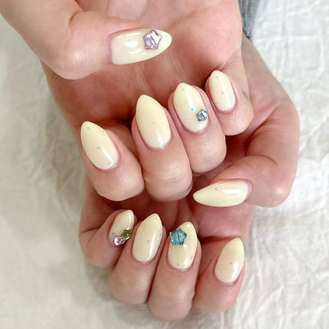 ネイル 黄色 ハンドネイル peaberry nailのネイルデザイン
