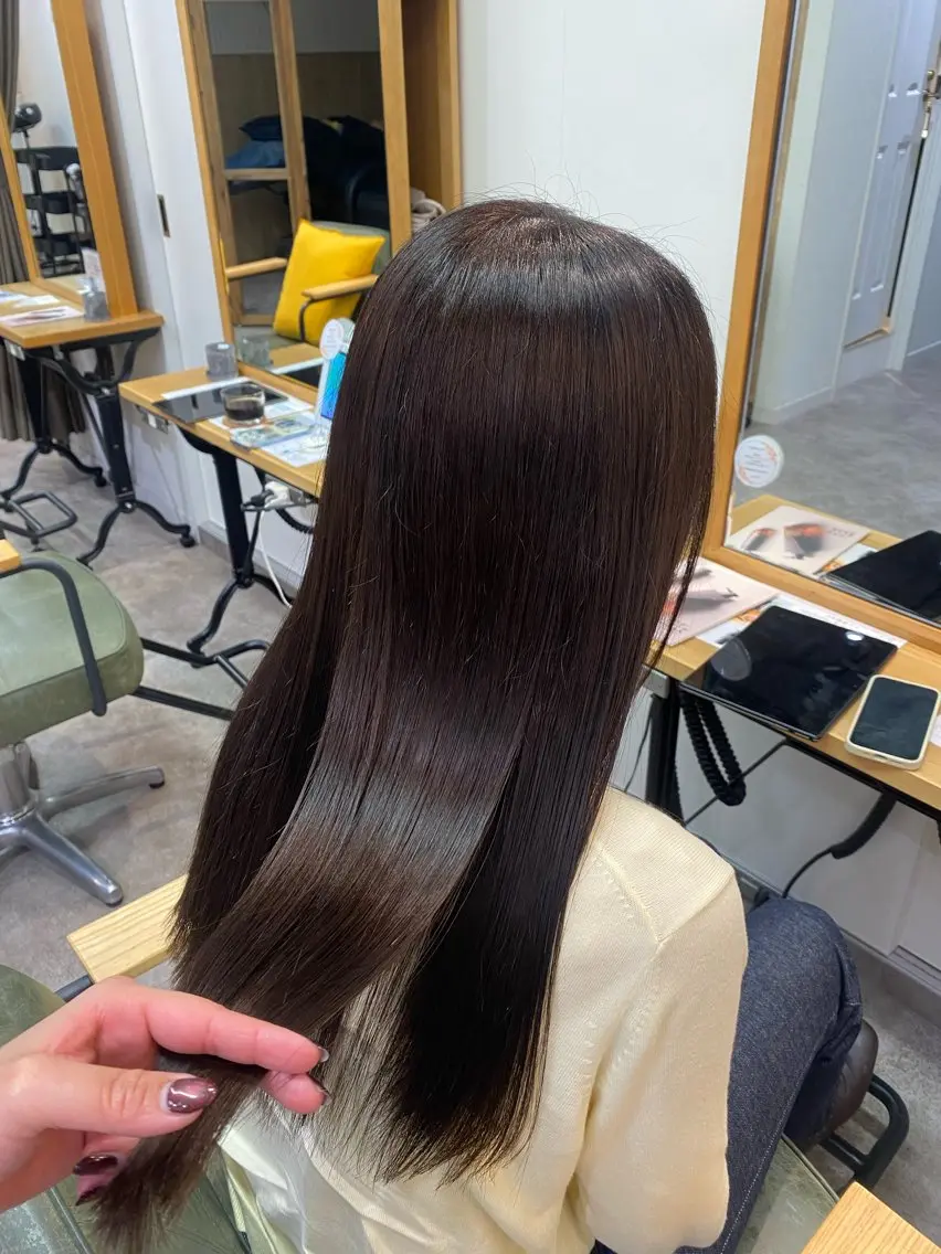 【艶髪にしたい✨】カット+縮毛(5cm〜前頭)の写真