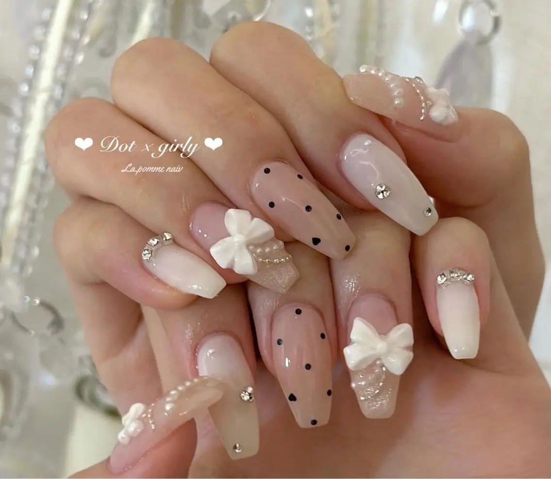 ネイル キラキラネイル 韓国ネイル シンプルネイル ワンホンネイル ハンドネイル MEI Nailのネイルデザイン