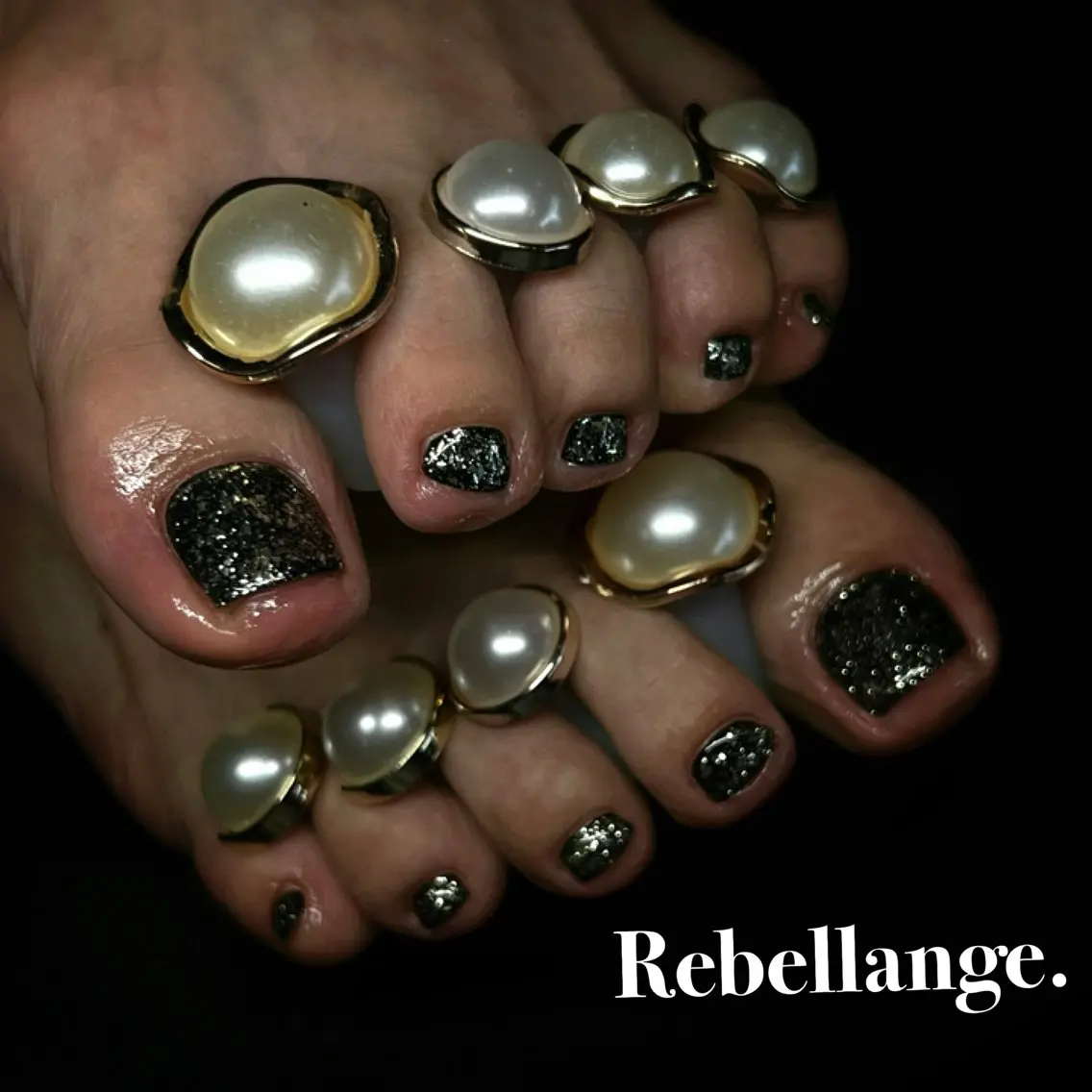 ネイル フットネイル Rebellange n.のネイルデザイン