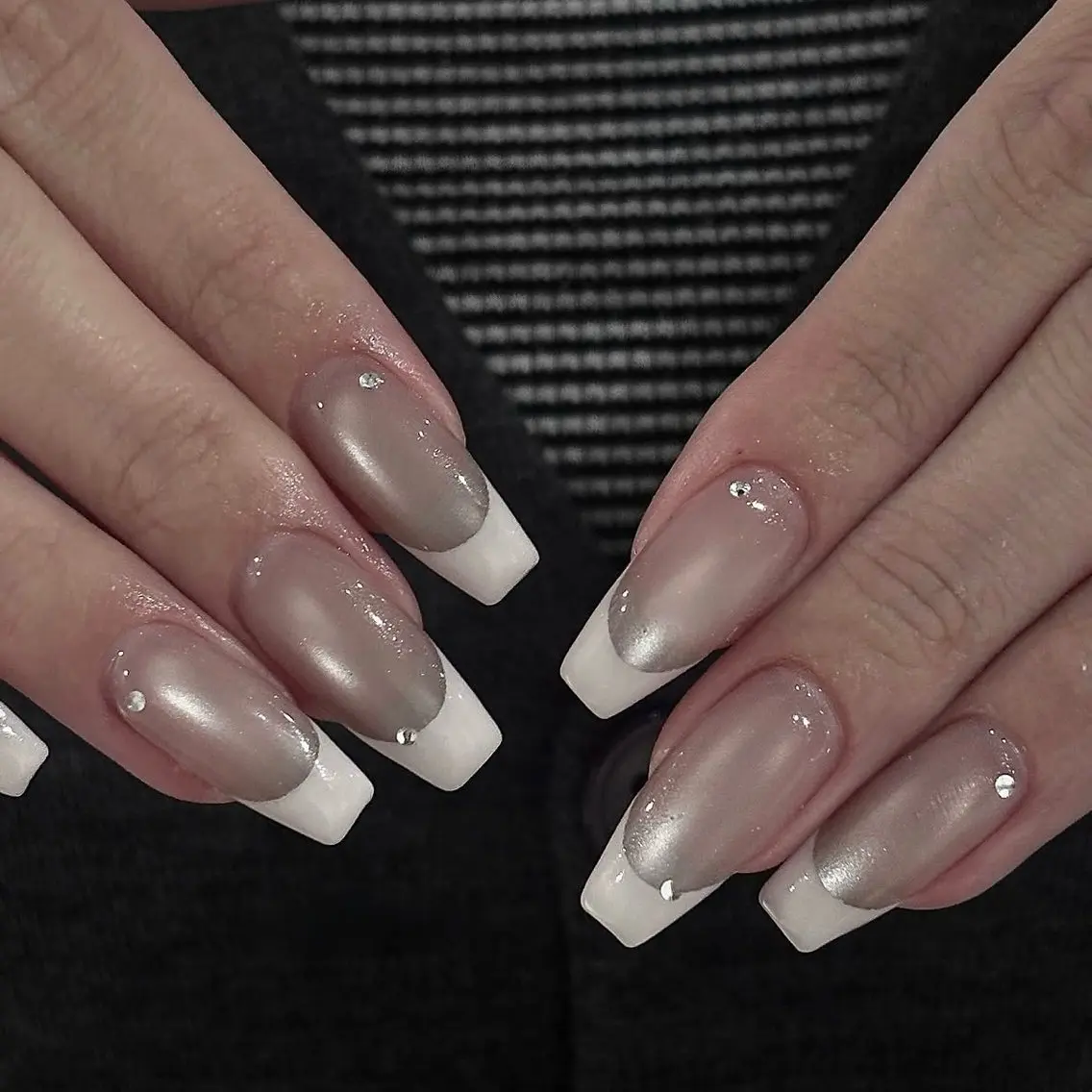 ネイル チークネイル ドット フットネイル フレンチネイル グラデーション ハンドネイル ハンドケア Nihonthy Nail 新宿のネイルデザイン