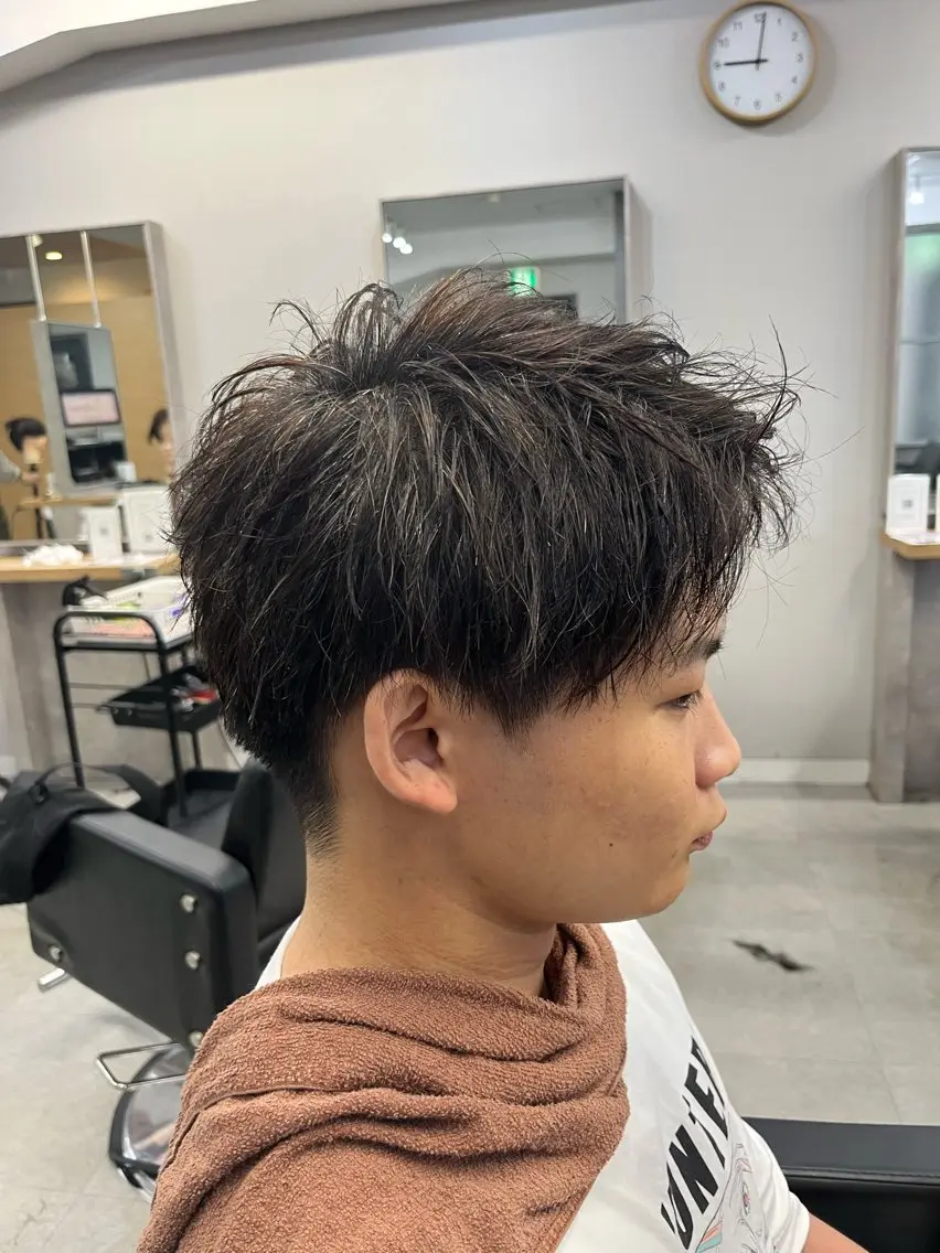 ショート カマタ ハルキのヘアスタイル