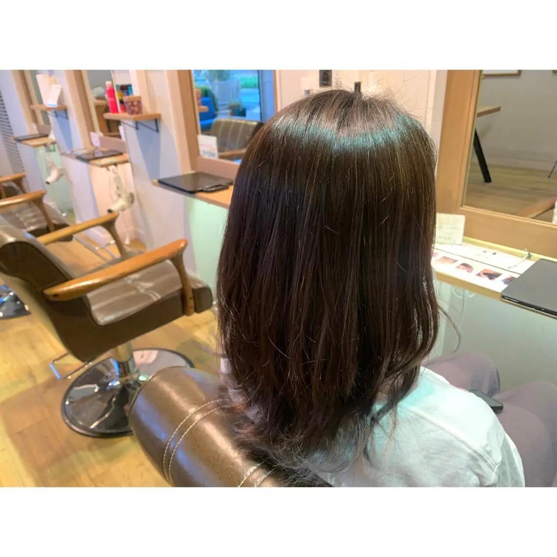ロング カラー アッシュ アッシュグレー ハイライトカラー ハイライト ヘアカラー トリートメント ツキダテ ユイのヘアスタイル