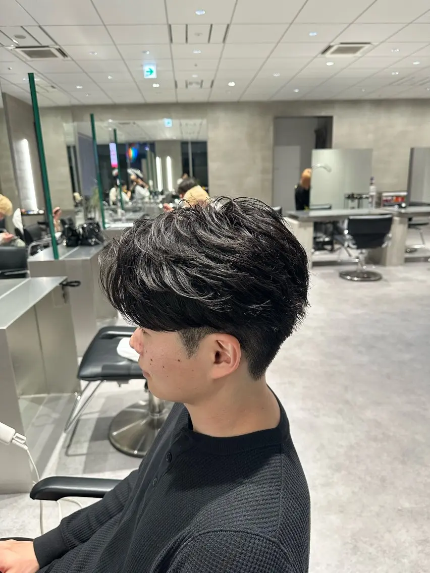 ショート パーマ メンズ 濵本 海斗のヘアスタイル