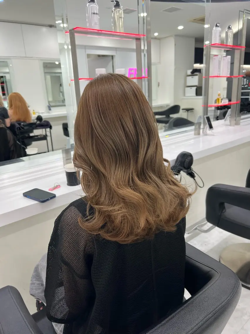 ロング カラー 透明感カラー🫧 レイヤーカットのヘアスタイル