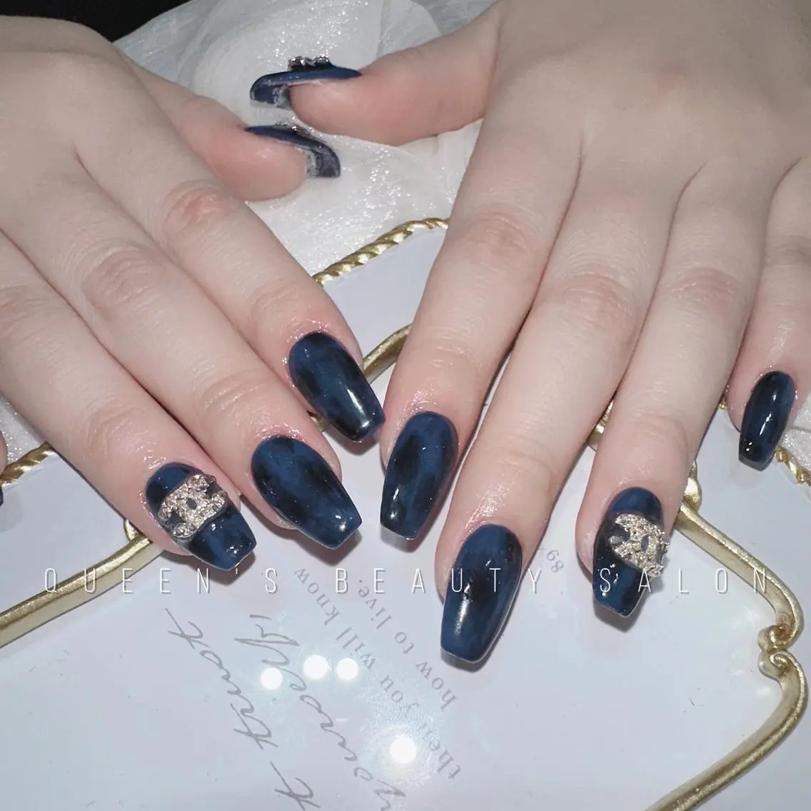 ネイル ハンドネイル Queens マオのネイルデザイン