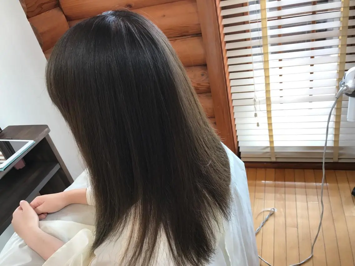 セミロング カラー 河野 直哉のヘアスタイル