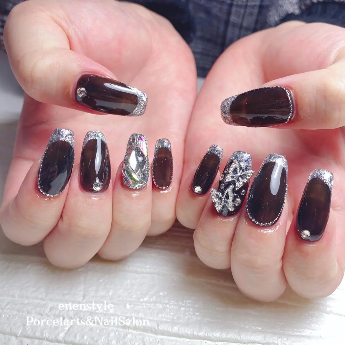 ミディアム ネイル 🐾enen style 🐾のネイルデザイン