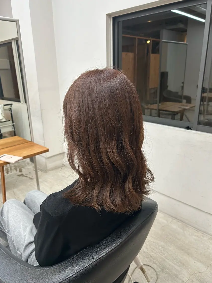 カラー ヘアカラー アベ コハルのヘアスタイル