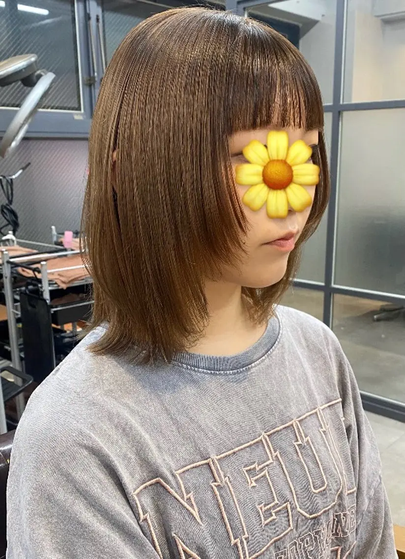 《 カットカラー オススメNo.1 》🌼 顔周りカット + One Color +髪質改善トリートメント 🌼の写真
