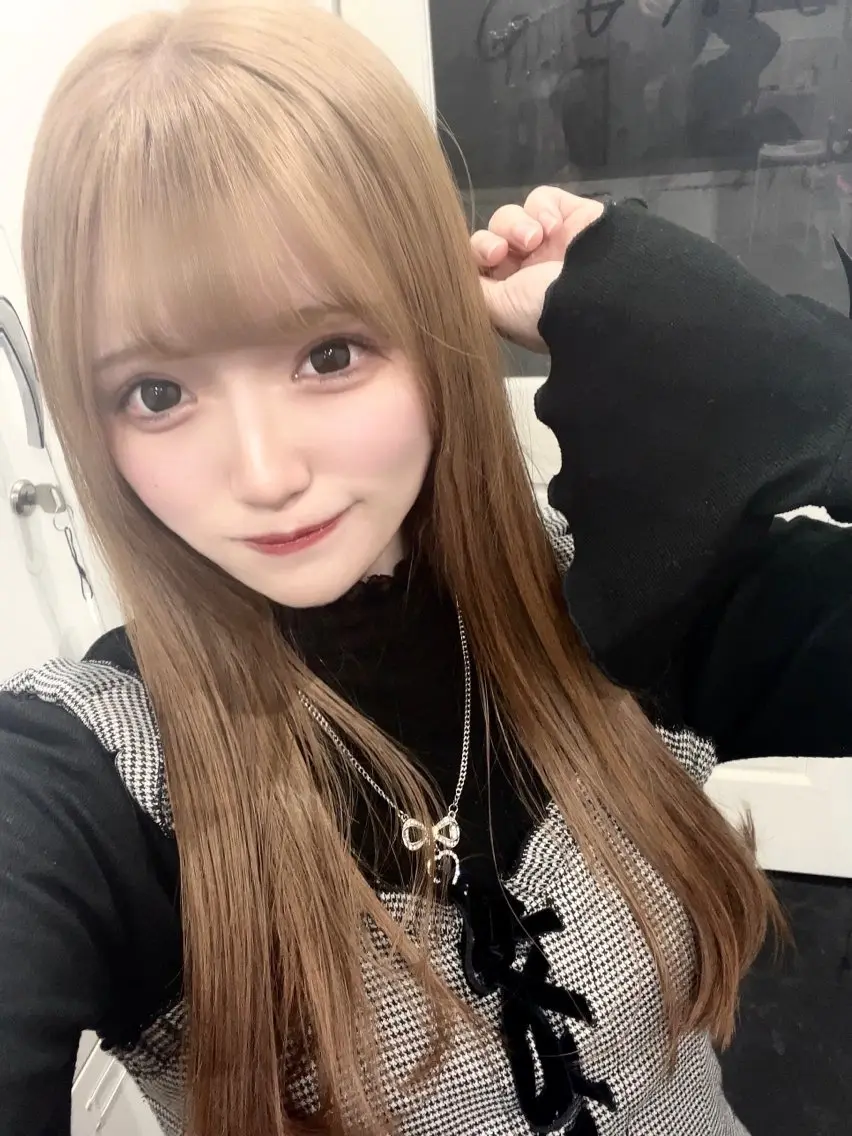 ロング カラー ヘアカラー トリートメント ヘアセット ♱地雷カラー♱ウルフ ♱ 藍衣 ♱のヘアスタイル