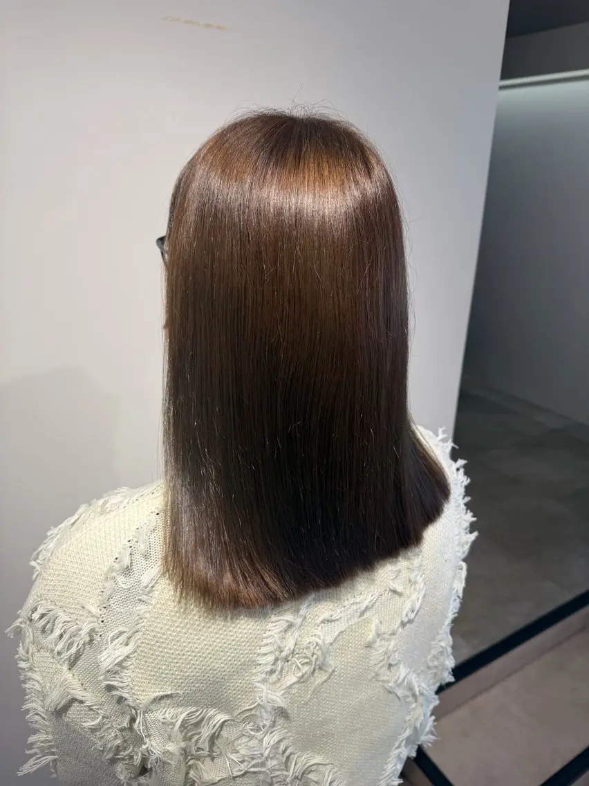 ミディアム カット ヘアカラー CreBiA ひなたのヘアスタイル