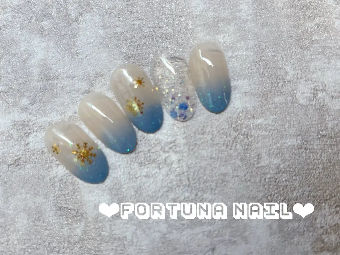 ネイル 冬ネイル クリスマス Nail •Head スパFortunaのネイルデザイン