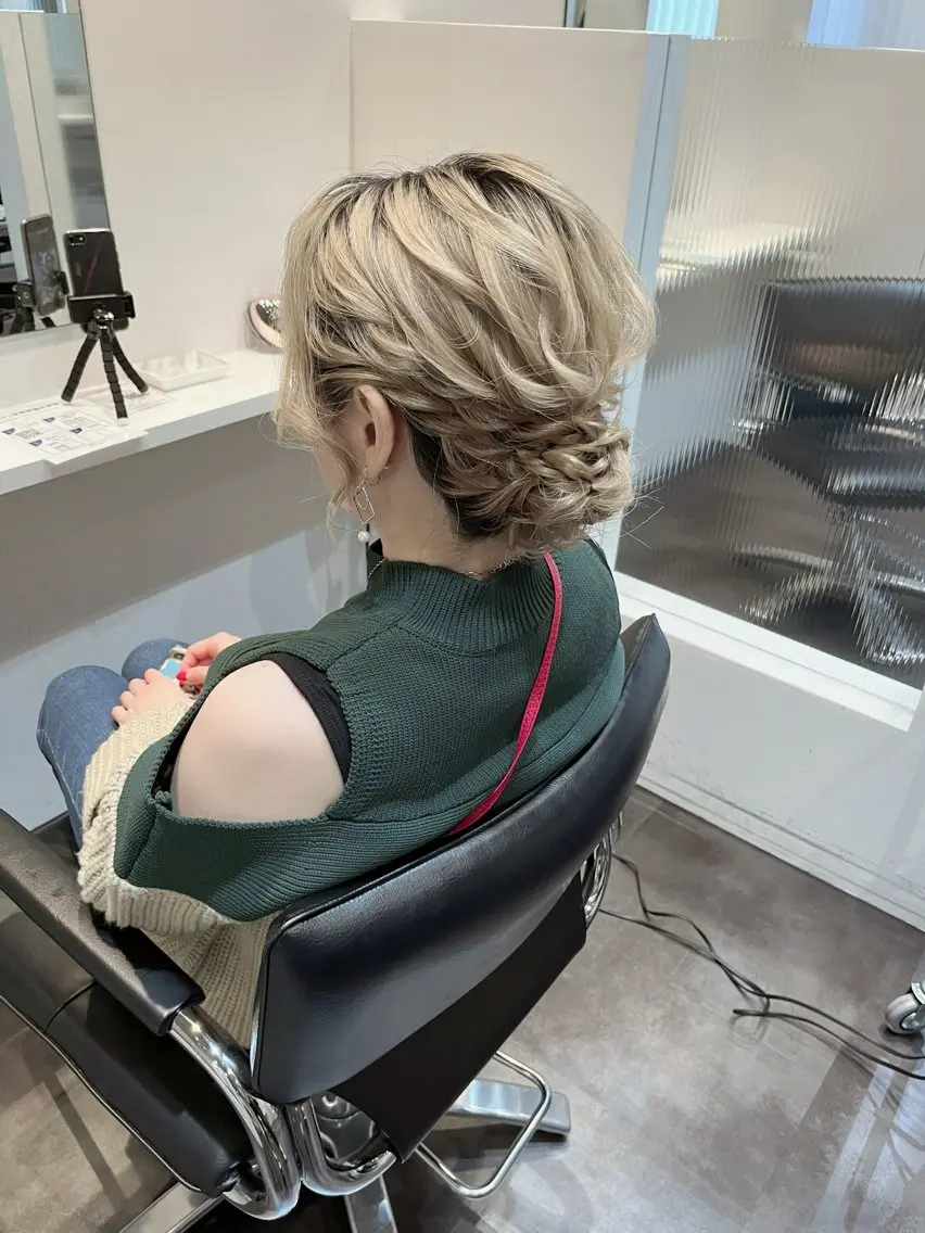 16時以降限定ヘアセット✨（盛り髪、和髪など特殊ヘア除く）の写真