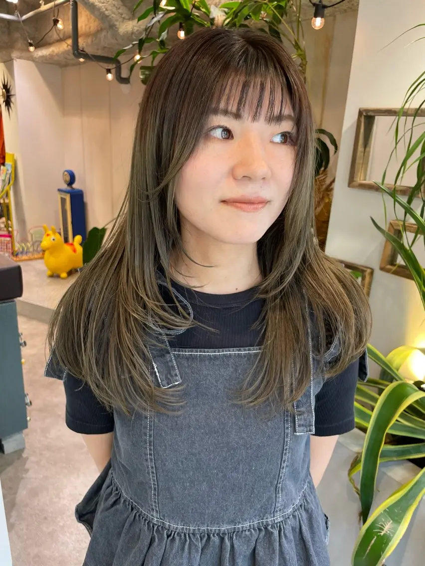 ロング カット ヘアカラー 透明感カラー 🦋AYAのヘアスタイル