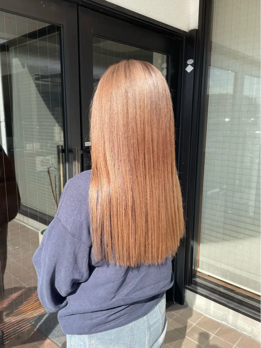ロング カラー ベージュカラー カット ヘアカラー トリートメント コバヤシ カオンのヘアスタイル