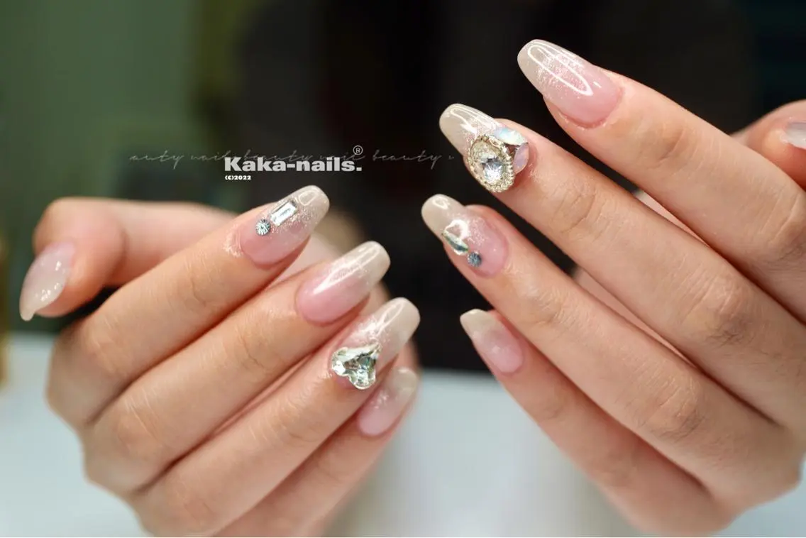 セミロング ネイル アートネイル 長さ出し Kaka Nailsのネイルデザイン