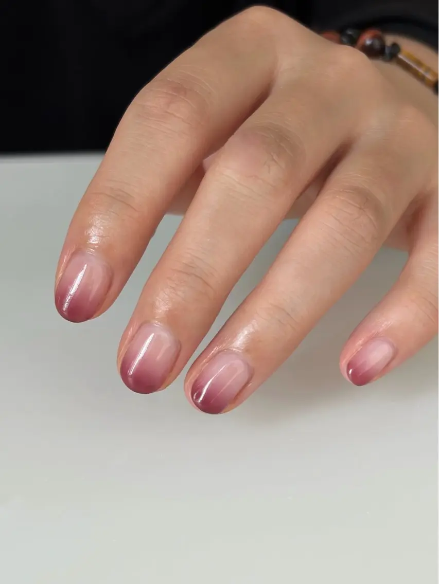 ネイル グラデーション ハンドネイル yoi_ miyukaのネイルデザイン