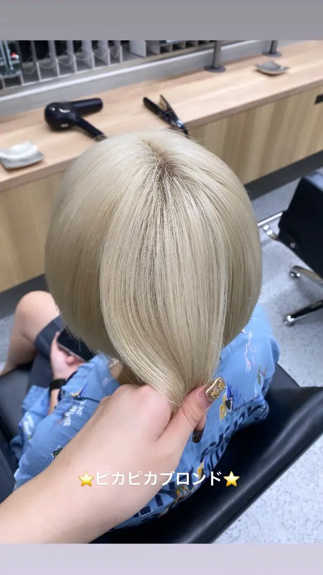ショート カラー ベージュカラー ブロンド ダブルカラー ハイトーンカラー ピンクカラー カットモデル様無料 💎saaya💎のヘアスタイル
