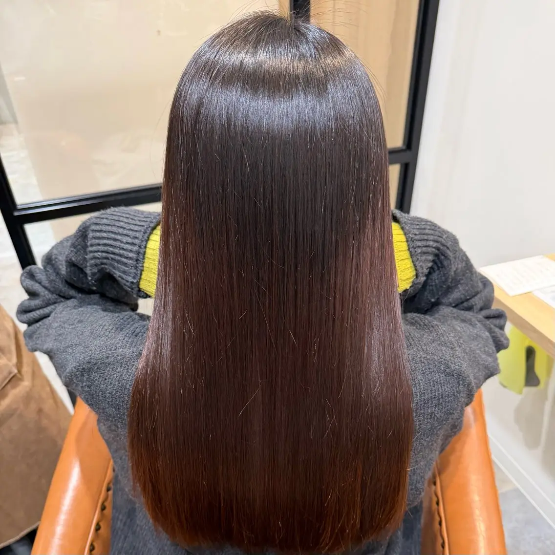 セミロング 縮毛矯正 トリートメント 髪質改善 /矢澤涼夏のヘアスタイル
