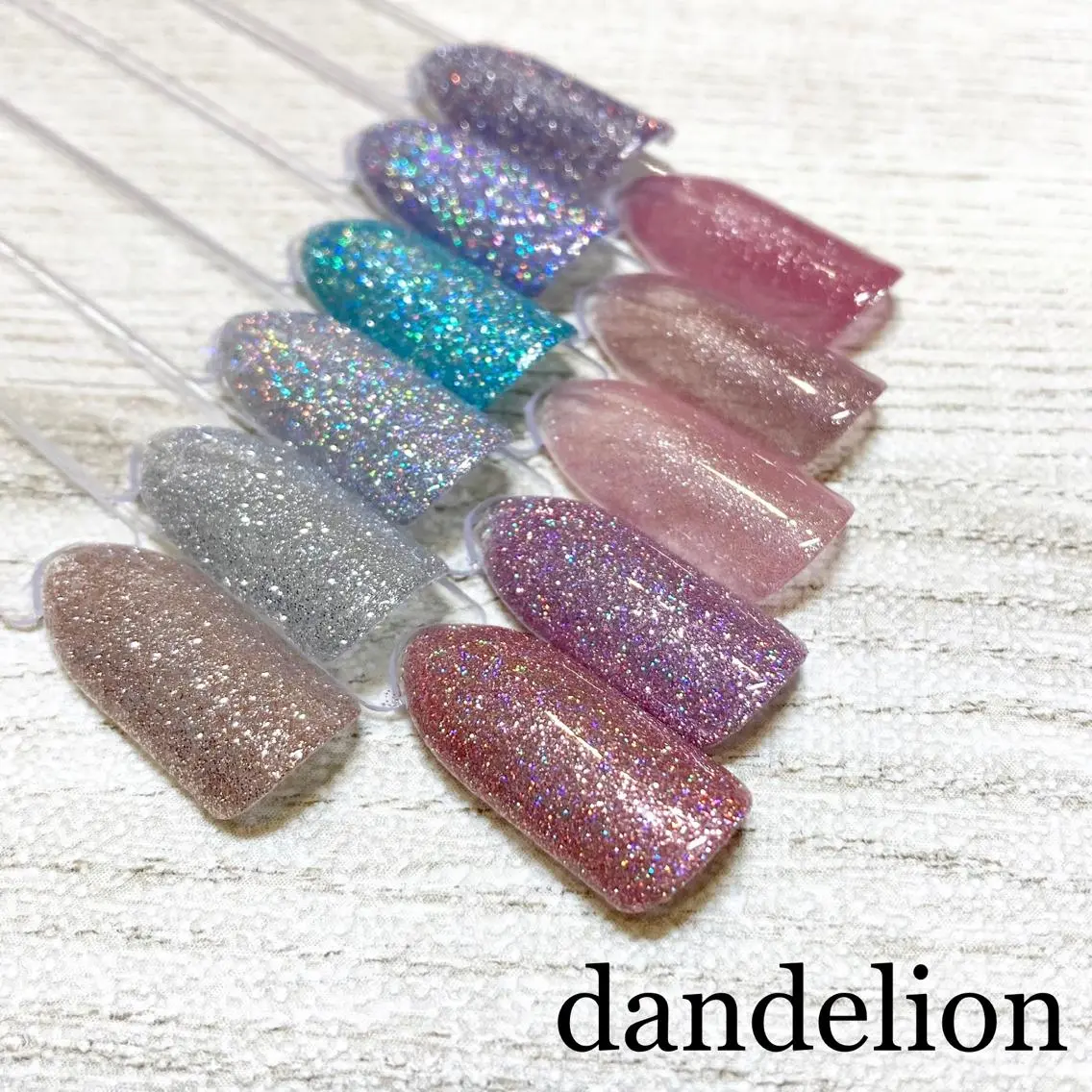 ネイル フラッシュネイル マグネットネイル dandelion ダンデライオンのネイルデザイン