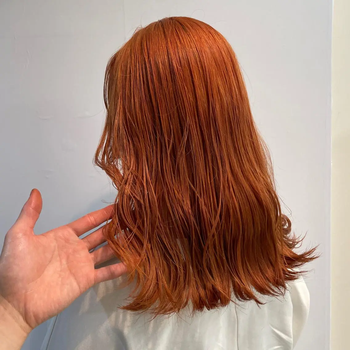セミロング アッシュ ハイライト レイヤーカット 齋藤 尋真のヘアスタイル