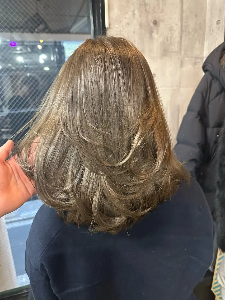 セミロング レイヤーカット 剣太郎カットモデル 10㎝カット募集中のヘアスタイル