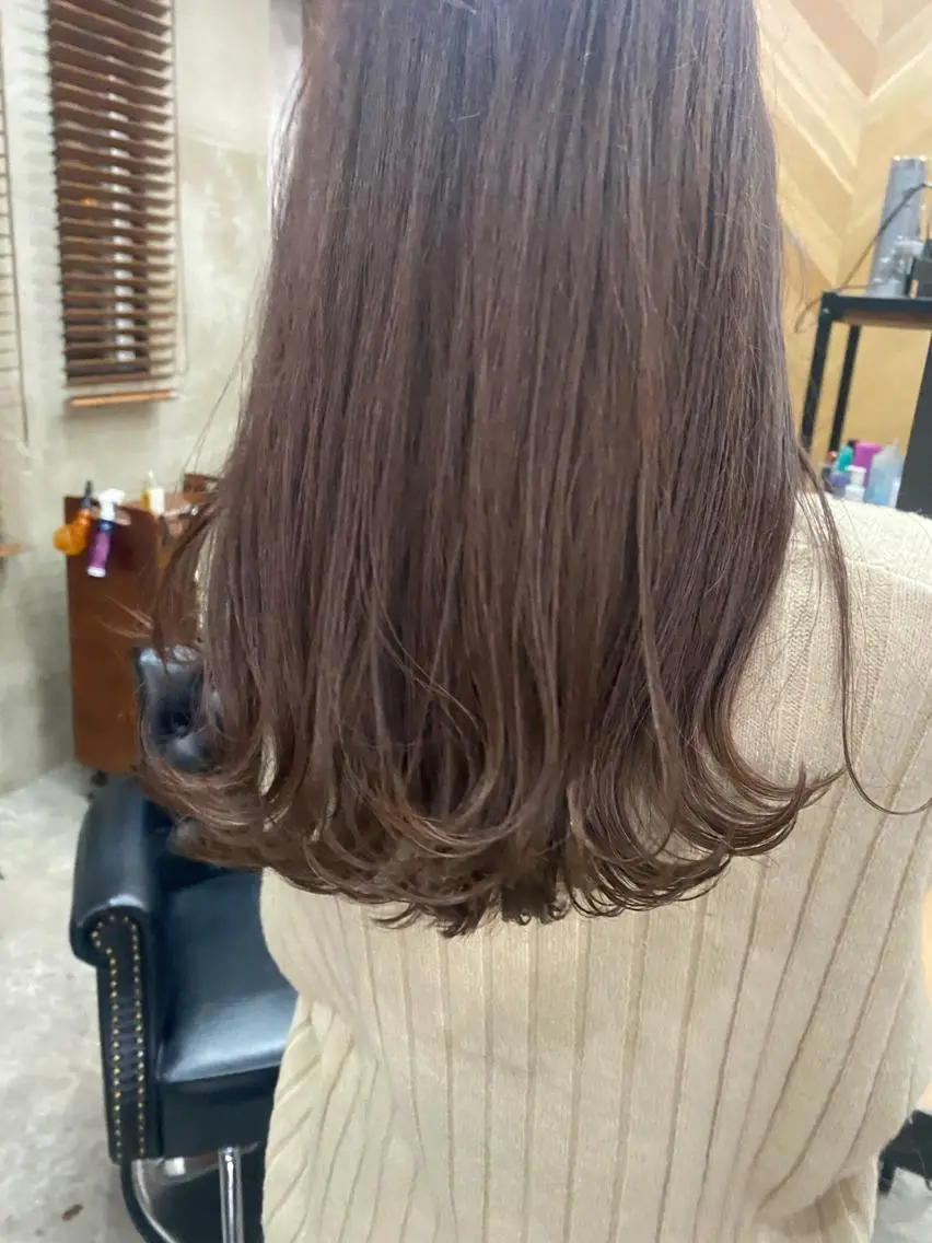 《平日限定》カット＋全体カラー🤍トリートメントサービスの写真