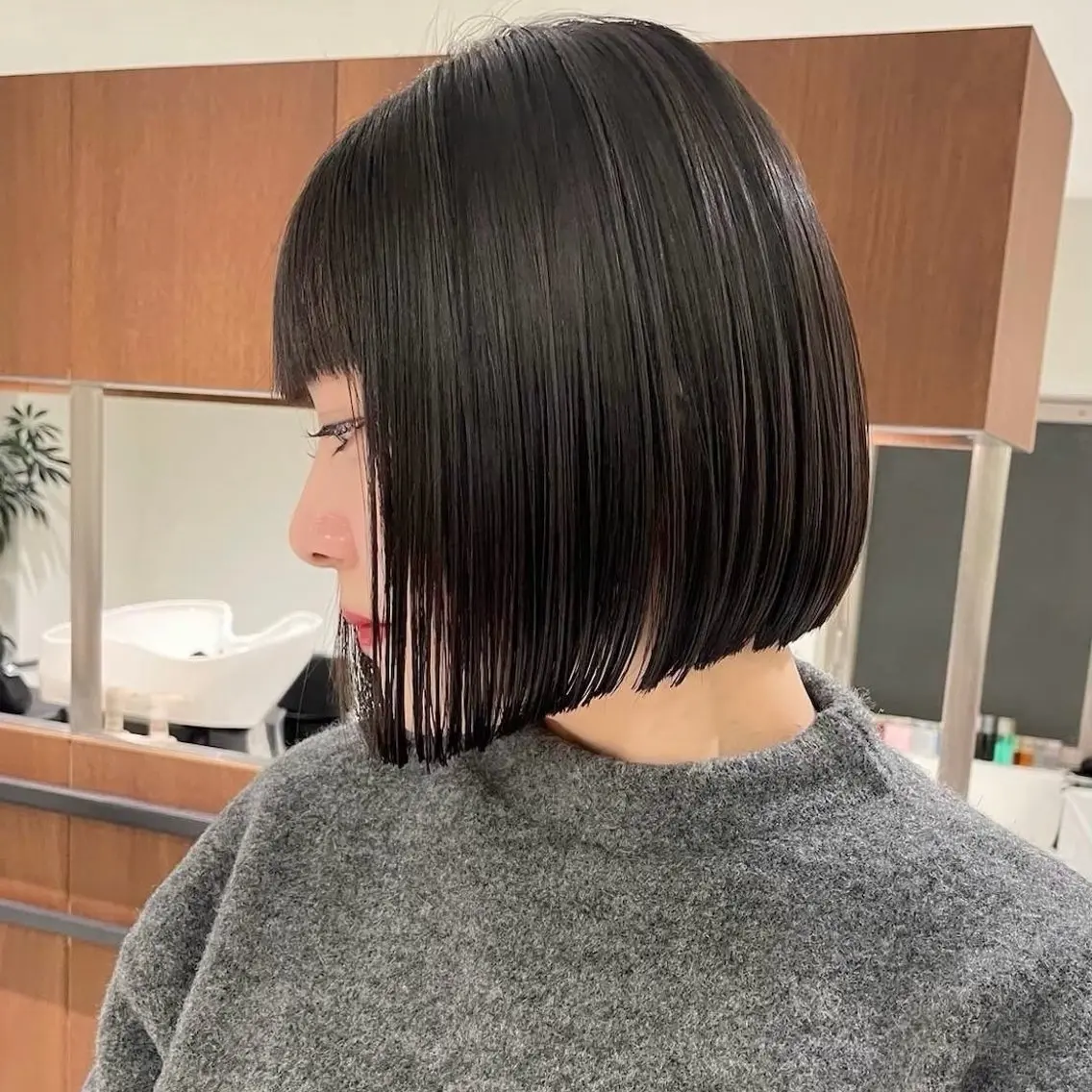 ミディアム カラー 内大久保 列夏のヘアスタイル