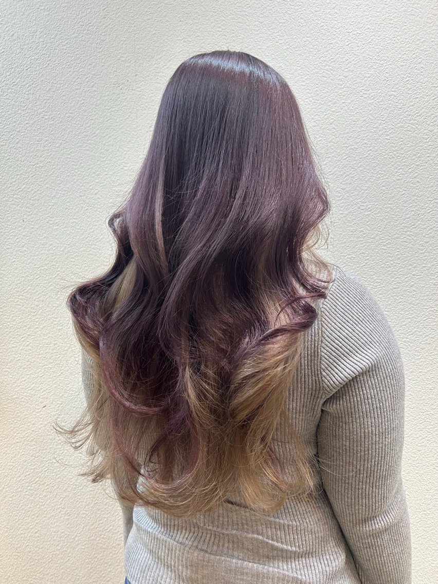 ロング カラー ブリーチ パープルカラー 韓国風ヘア カット ヘアカラー トリートメント Maya🦋 ハイトーン特化のヘアスタイル